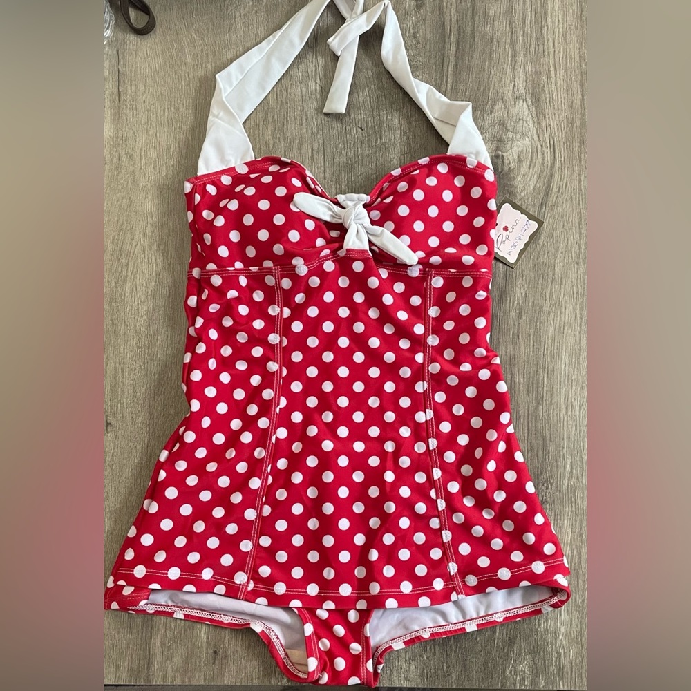 NWT Popinq “Grace Kelly” 1 piece swimsuit.size small